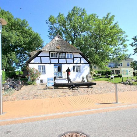 Fewo Mit Terrasse, Gratis Nutzung Vom Ahoi Erlebnisbad Und Sauna In Sellin - Haus Blick Zur See Fewo 13 Goehren  Exteriör bild