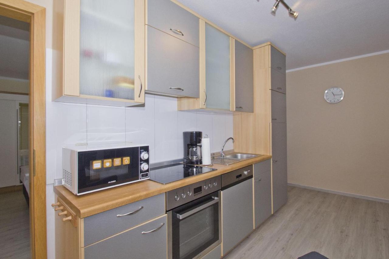 Fewo Mit Terrasse, Gratis Nutzung Vom Ahoi Erlebnisbad Und Sauna In Sellin - Haus Blick Zur See Fewo 13 Goehren  Exteriör bild